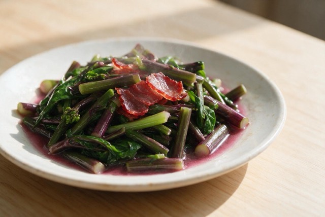 洪山菜薹炒腊肉